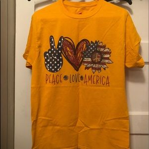 Ladies t-shirt, new without tags